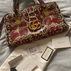Gucci - Like New- only used once or twice- priced to sell!  $700